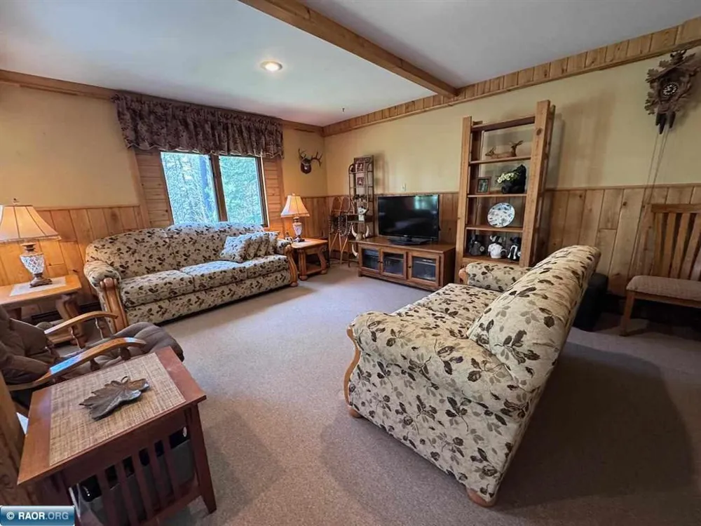 9245 Burris Drive Cook, MN 55723