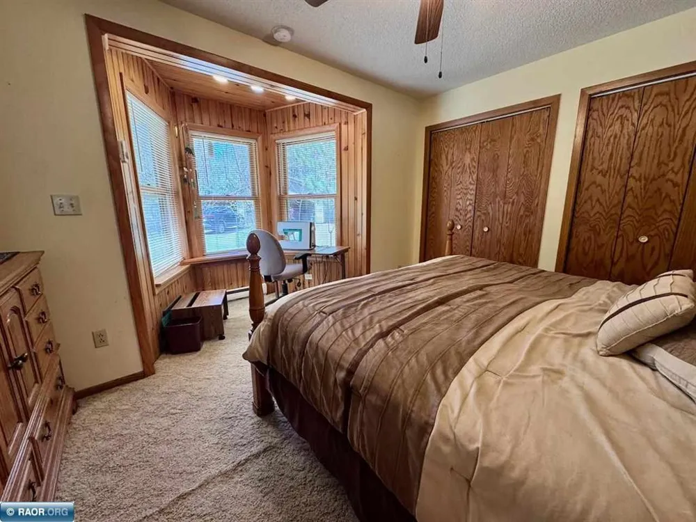 9245 Burris Drive Cook, MN 55723
