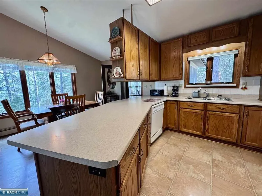 9245 Burris Drive Cook, MN 55723
