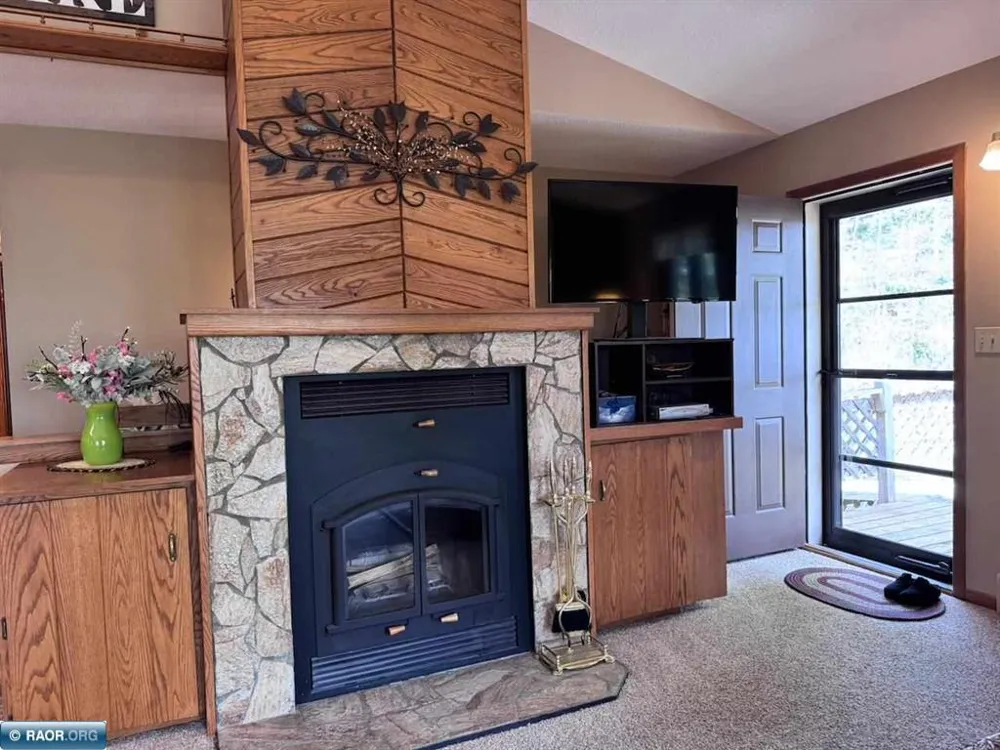 9245 Burris Drive Cook, MN 55723