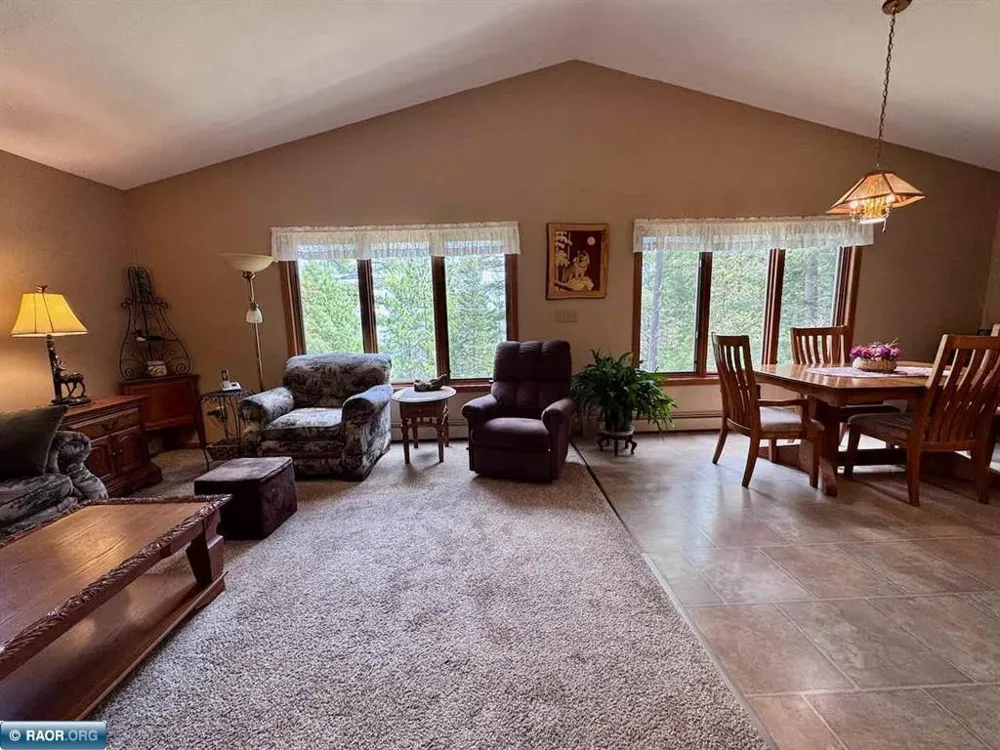 9245 Burris Drive Cook, MN 55723