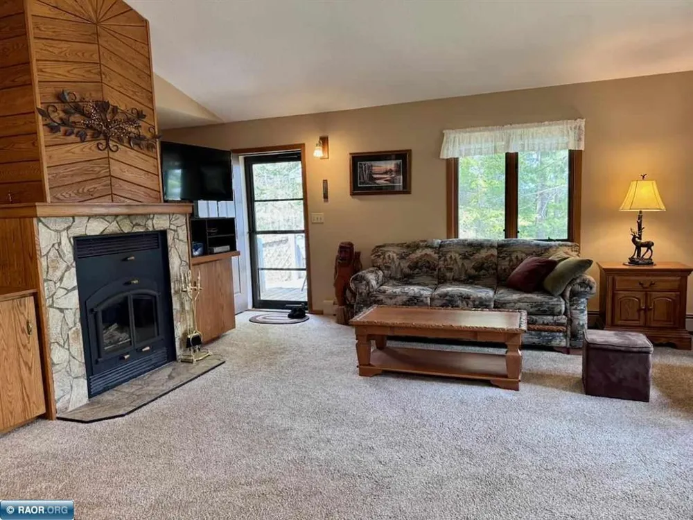 9245 Burris Drive Cook, MN 55723