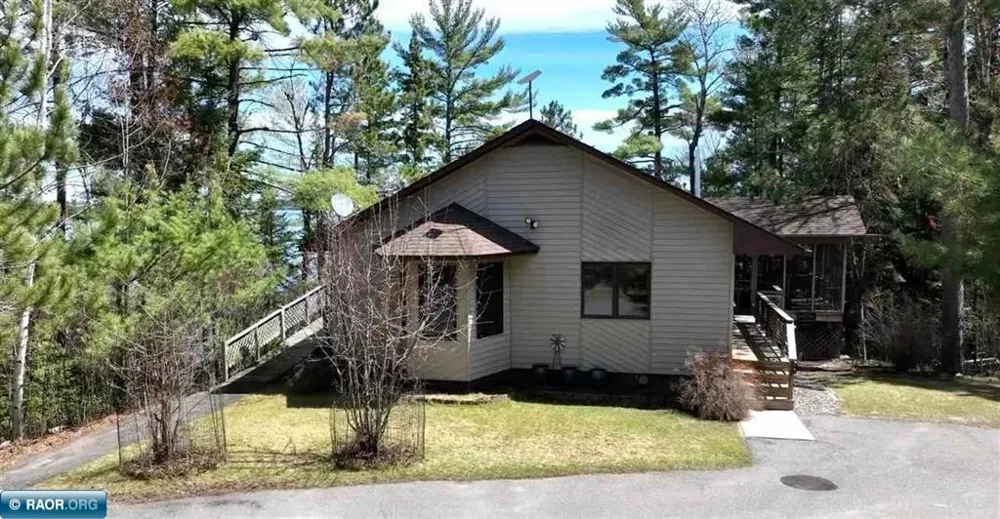 9245 Burris Drive Cook, MN 55723