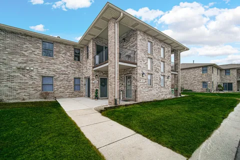 947 Oak Drive