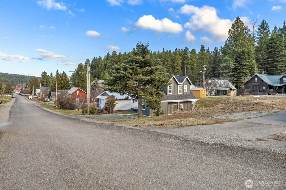 132 5th Street Roslyn, WA 98941