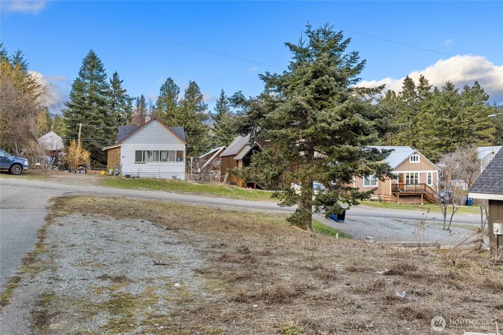 132 5th Street Roslyn, WA 98941