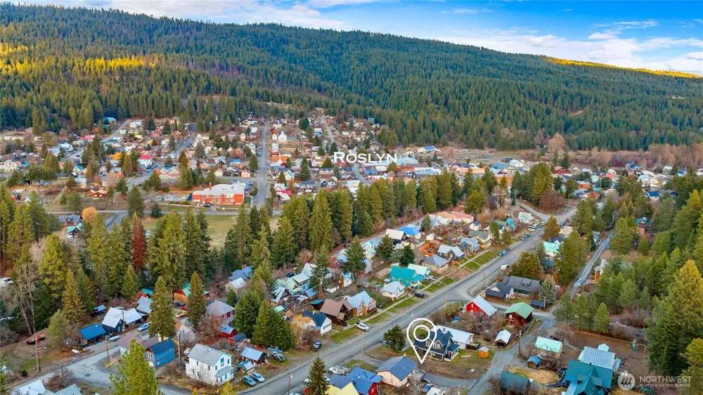 132 5th Street Roslyn, WA 98941