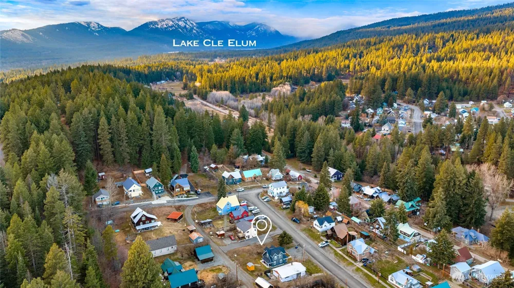 132 5th Street Roslyn, WA 98941