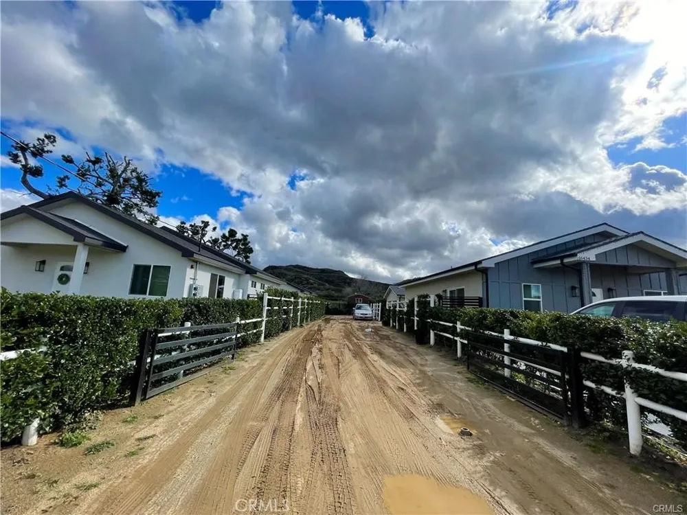 Lost Canyon Road Canyon Country, CA 91387