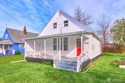 4302 L PLACE