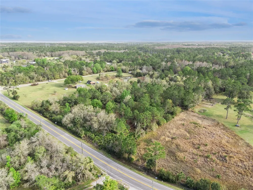 541 E OSCEOLA ROAD Geneva, FL 32732