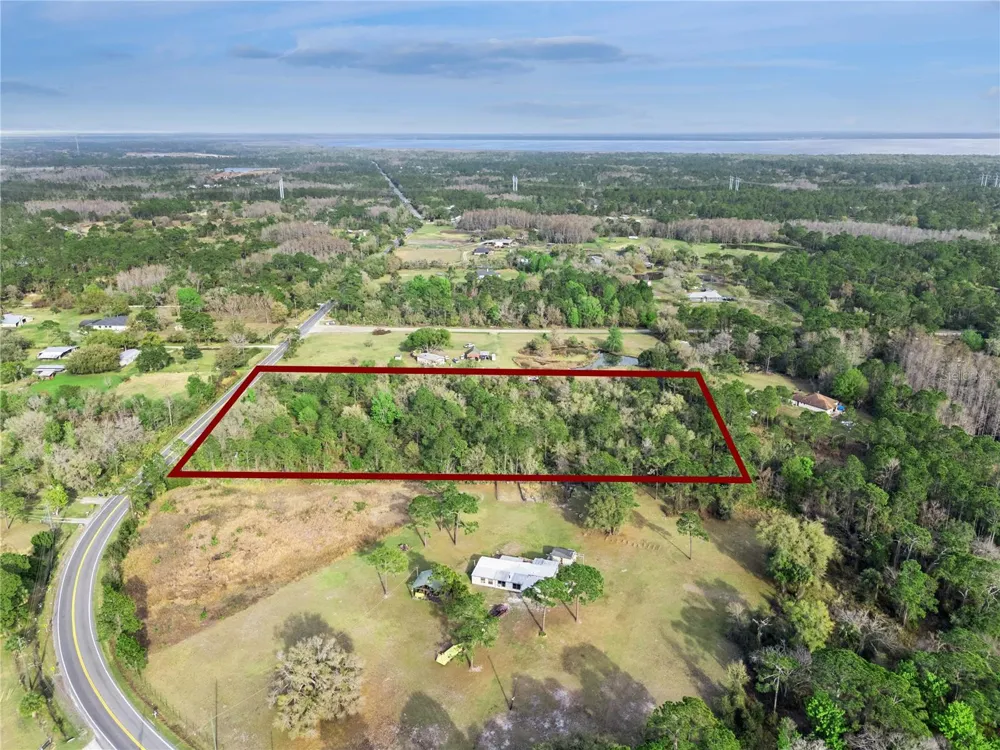 541 E OSCEOLA ROAD Geneva, FL 32732