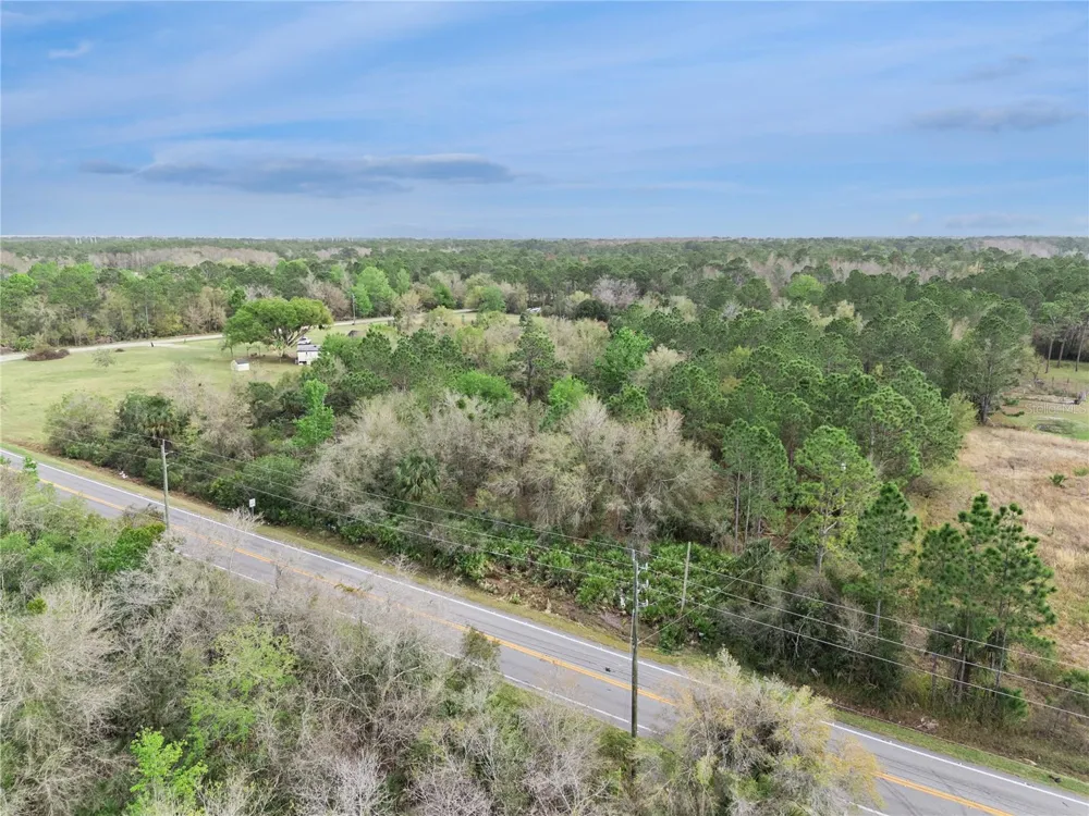 541 E OSCEOLA ROAD Geneva, FL 32732