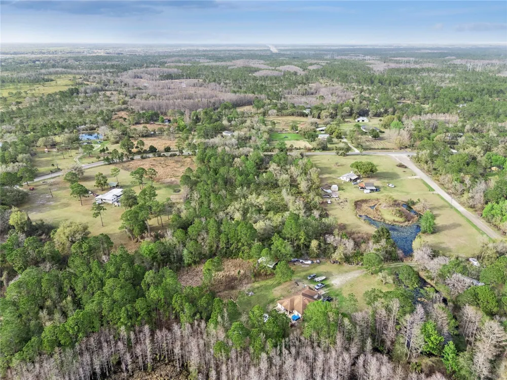 541 E OSCEOLA ROAD Geneva, FL 32732