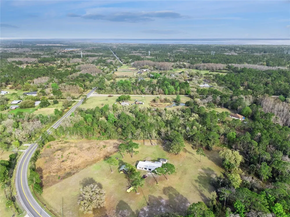 541 E OSCEOLA ROAD Geneva, FL 32732