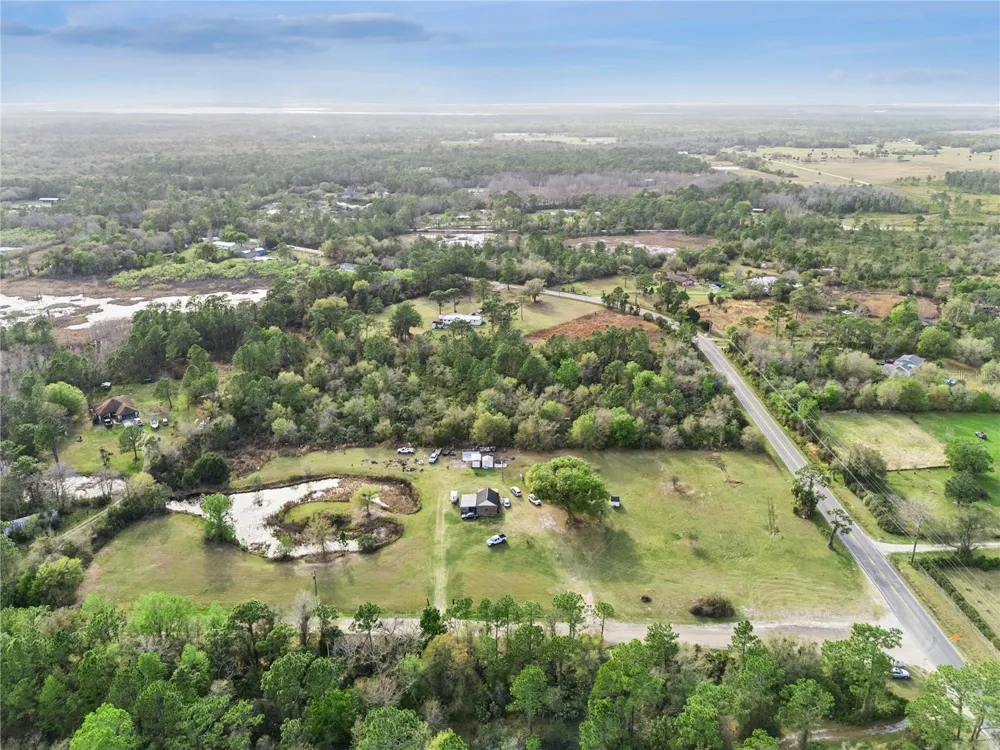 541 E OSCEOLA ROAD Geneva, FL 32732