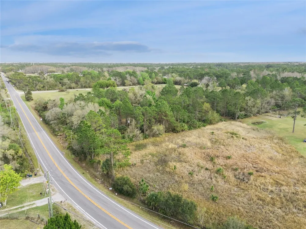 541 E OSCEOLA ROAD Geneva, FL 32732
