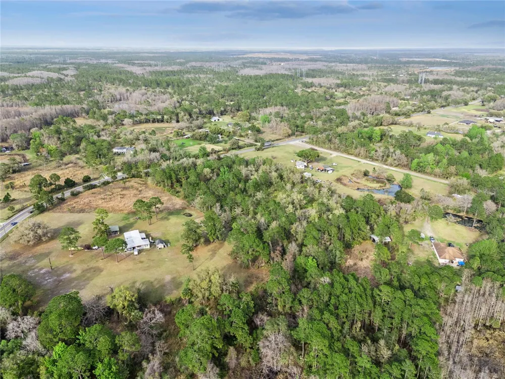 541 E OSCEOLA ROAD Geneva, FL 32732