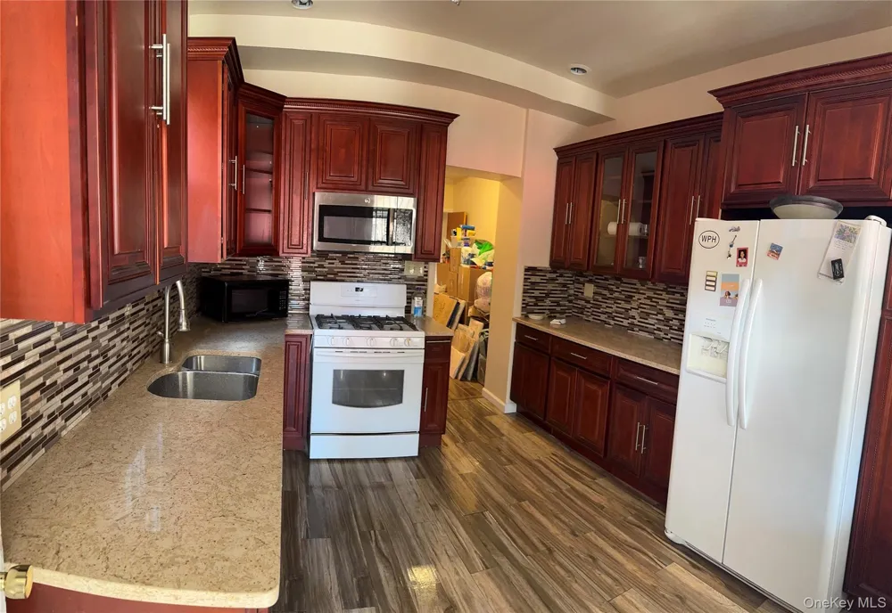 776 Hewitt Bronx, NY 10455