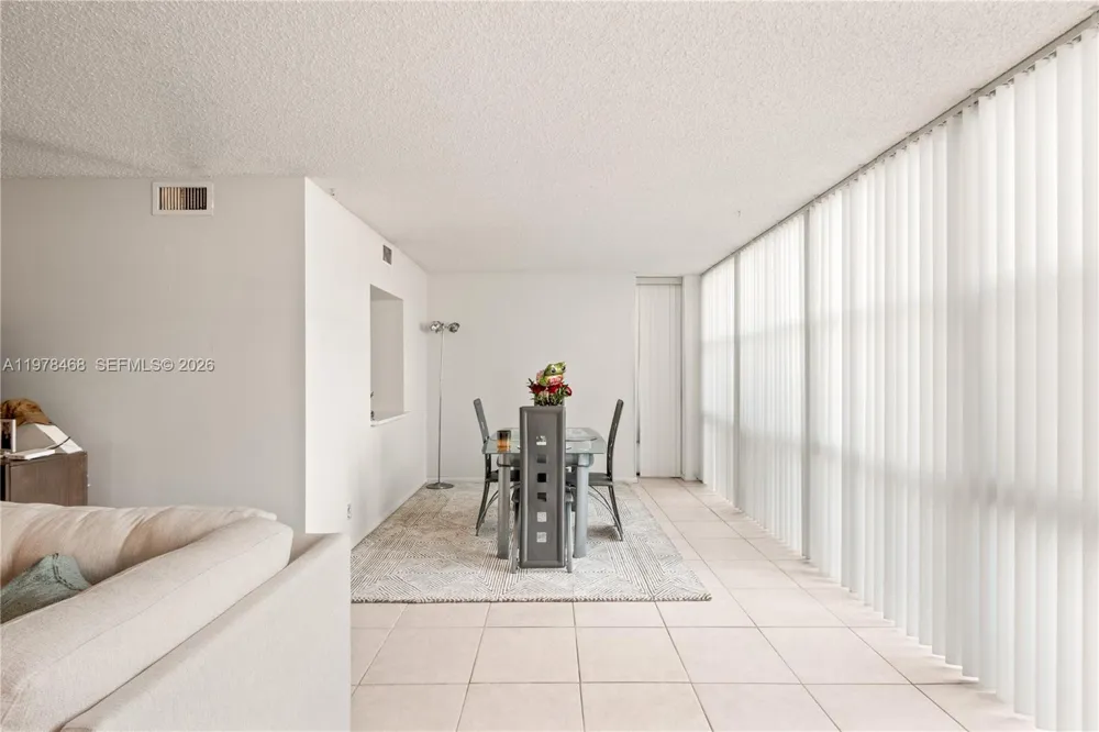 1000 Parkview Dr #115 Hallandale Beach, FL 33009