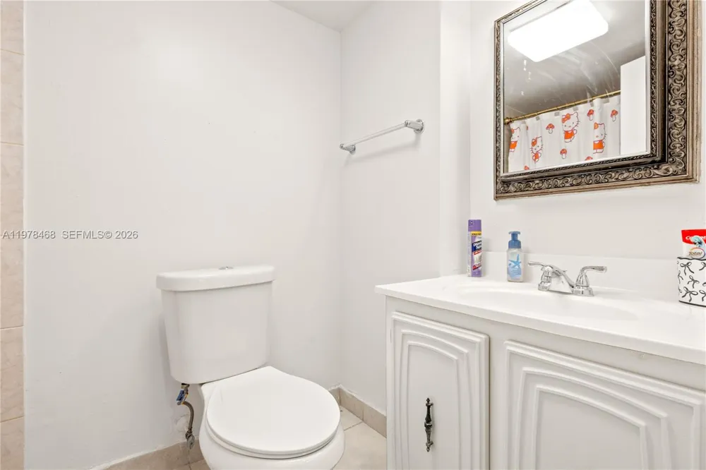 1000 Parkview Dr #115 Hallandale Beach, FL 33009