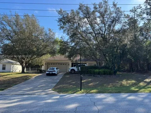 8711 DELTONA BOULEVARD
