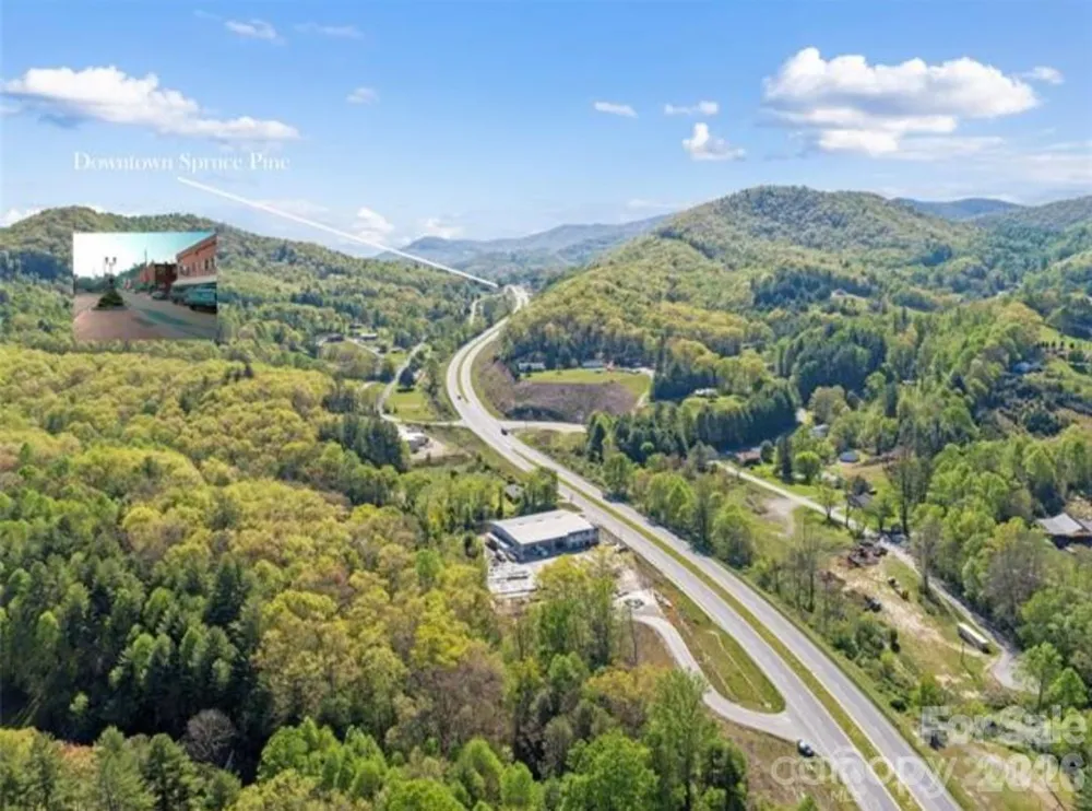 6045 US 19E Highway Burnsville, NC 28714