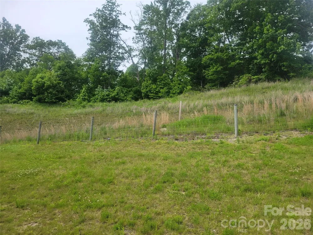 6045 US 19E Highway Burnsville, NC 28714