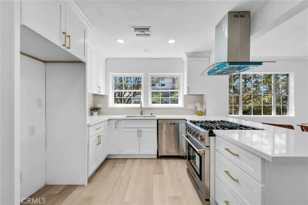 527 W Palm Redlands, CA 92373
