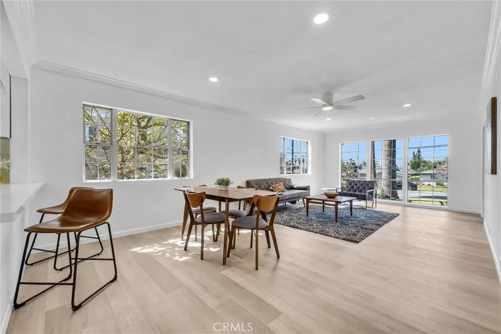527 W Palm Redlands, CA 92373