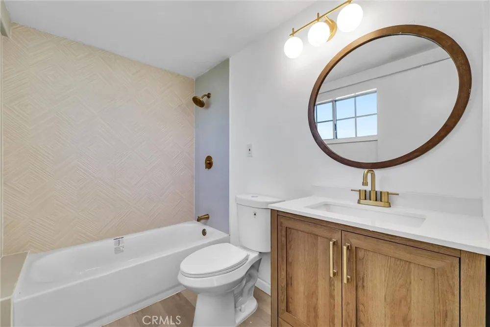 527 W Palm Redlands, CA 92373