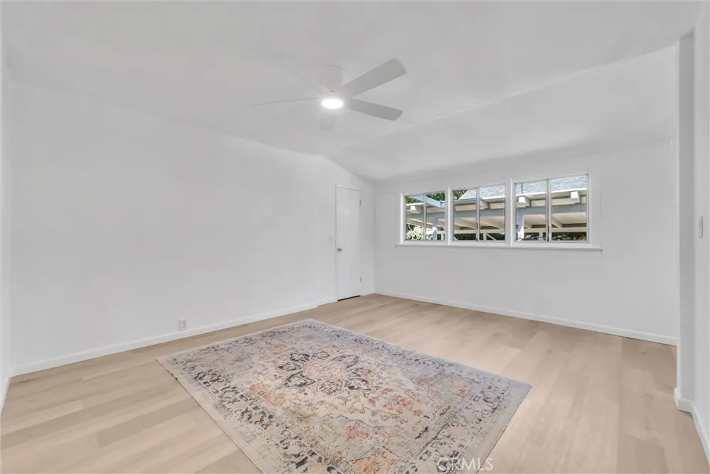 527 W Palm Redlands, CA 92373