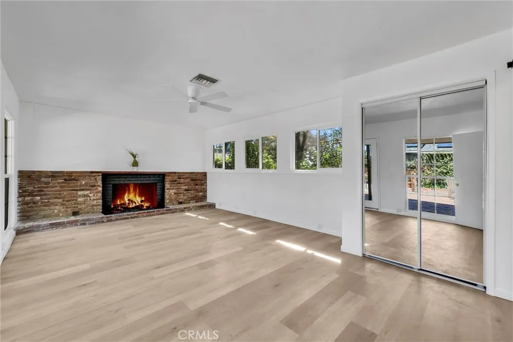 527 W Palm Redlands, CA 92373