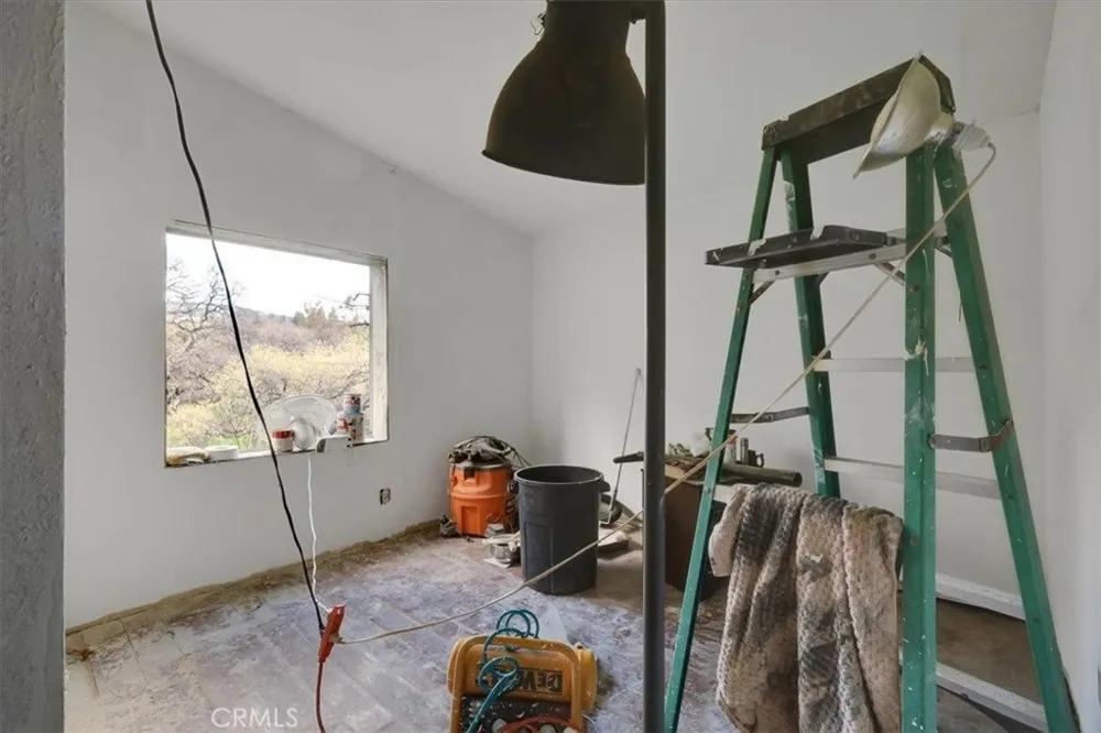 10447 Texas Hill Road Dobbins, CA 95935