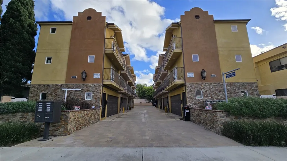 26007 Marjan Harbor City, CA 90710