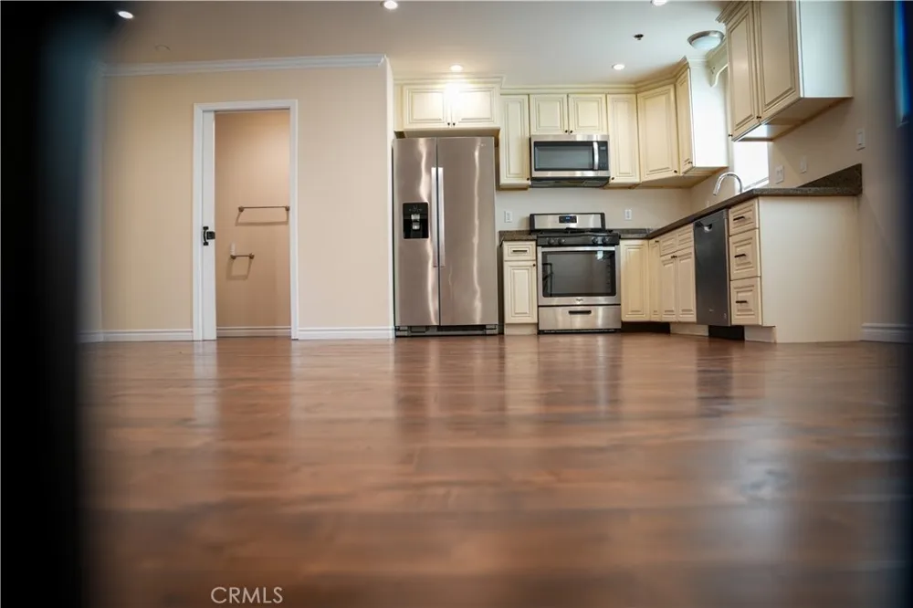 26007 Marjan Harbor City, CA 90710