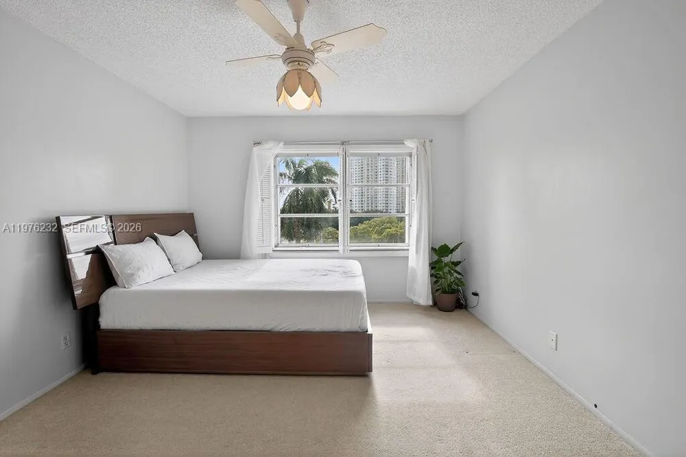 300 Diplomat Pkwy #601 Hallandale Beach, FL 33009