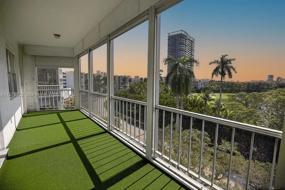 300 Diplomat Pkwy #601 Hallandale Beach, FL 33009