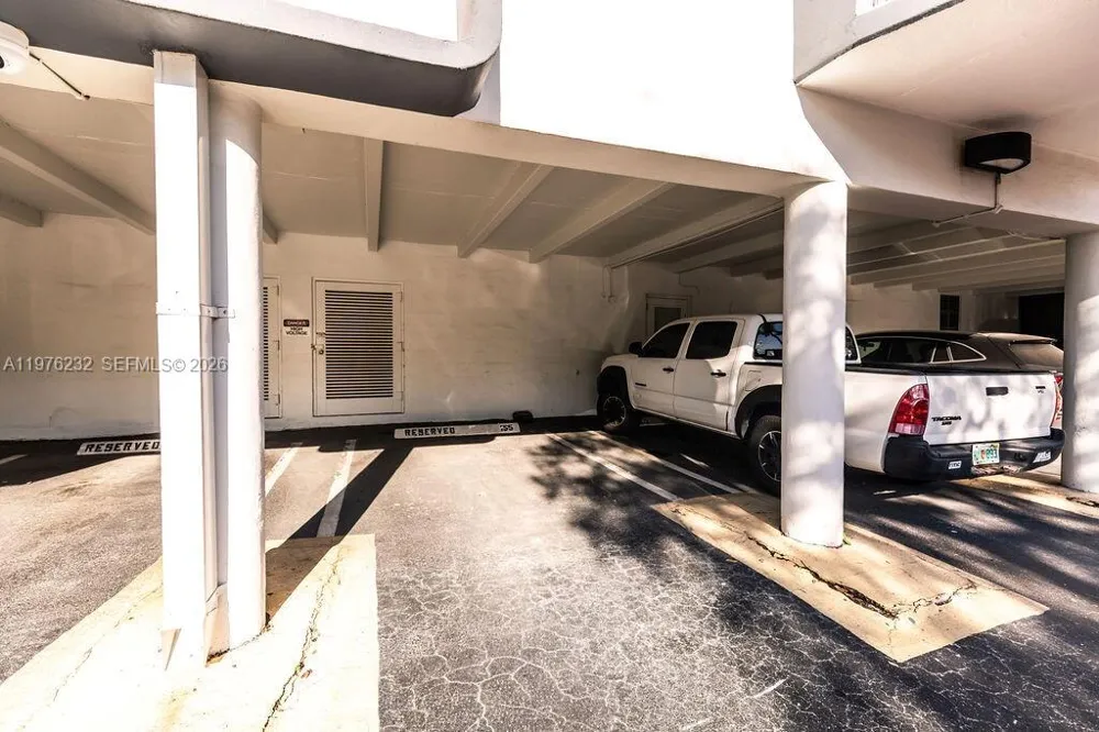 300 Diplomat Pkwy #601 Hallandale Beach, FL 33009