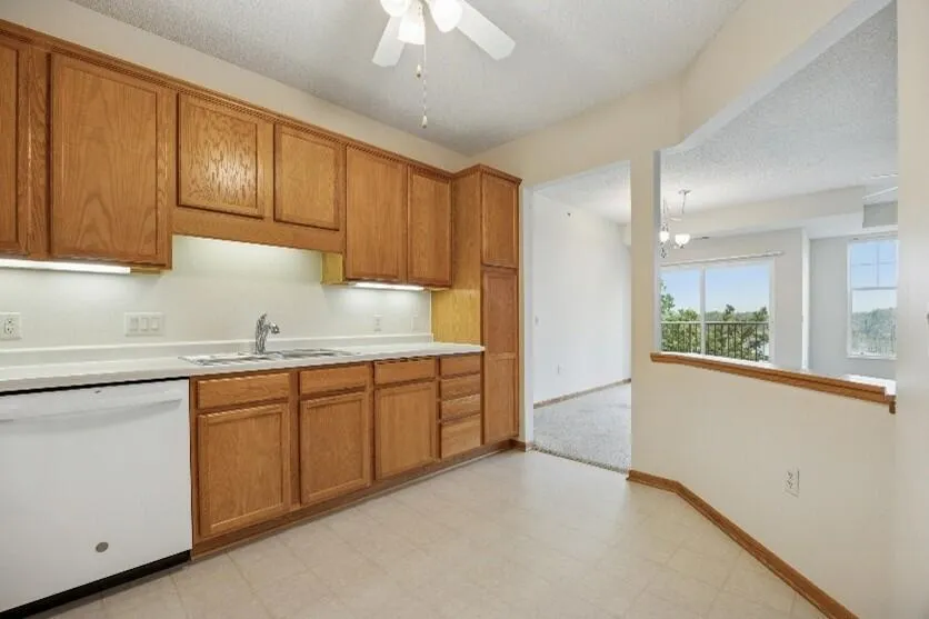 1900 Rush Lake Trail #315 New Brighton, MN 55112