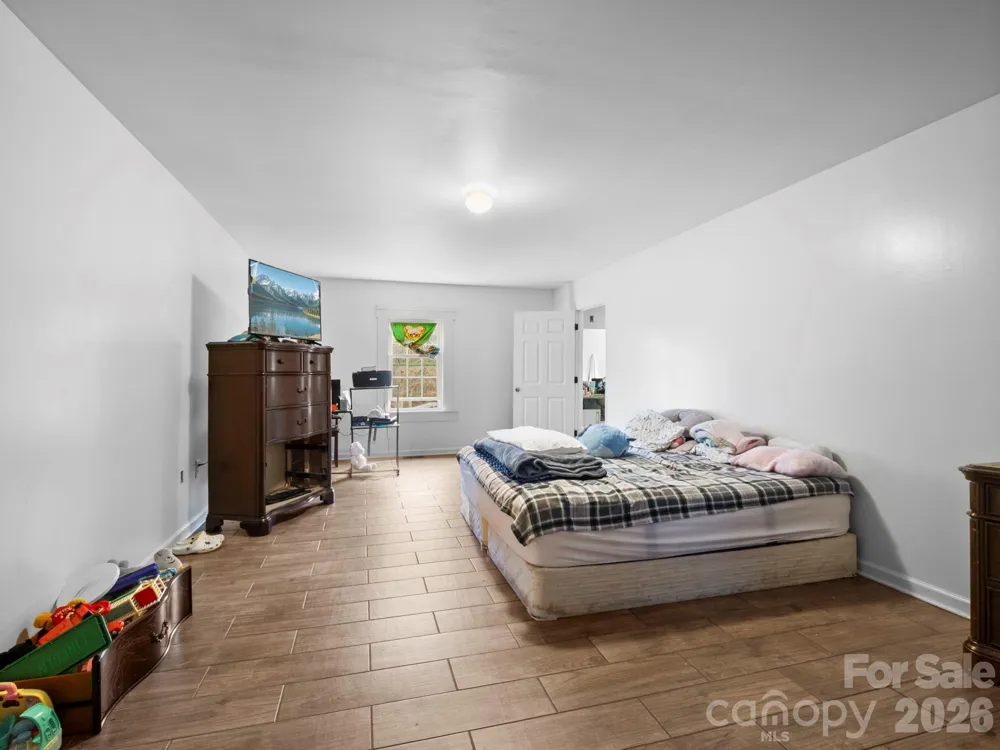 166 Fleece Lane Mooresboro, NC 28114