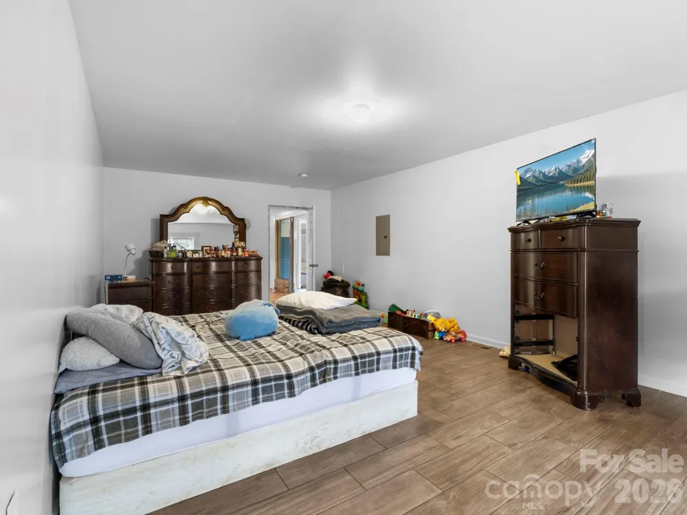 166 Fleece Lane Mooresboro, NC 28114