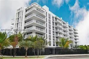 13800 Highland Dr #403