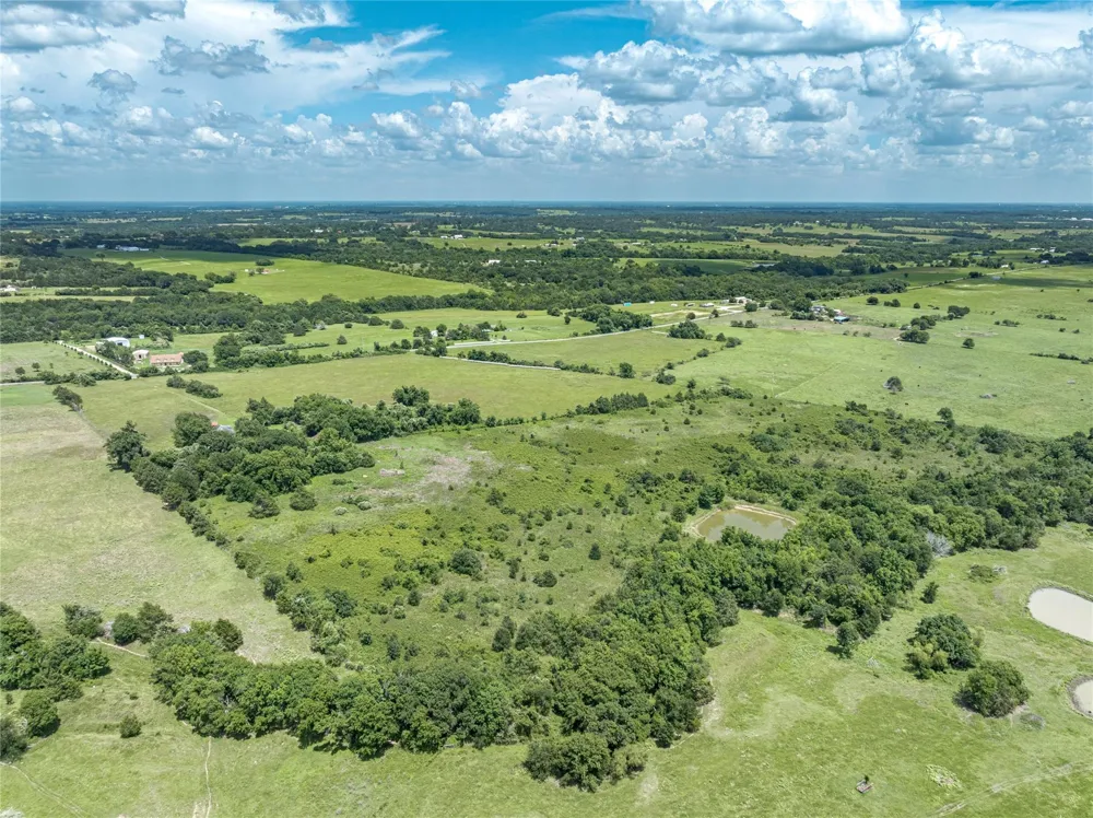 7017 Old Highway 36 Road Bellville, TX 77418