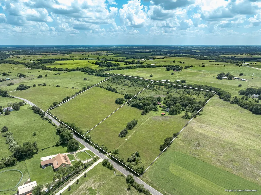 7017 Old Highway 36 Road Bellville, TX 77418