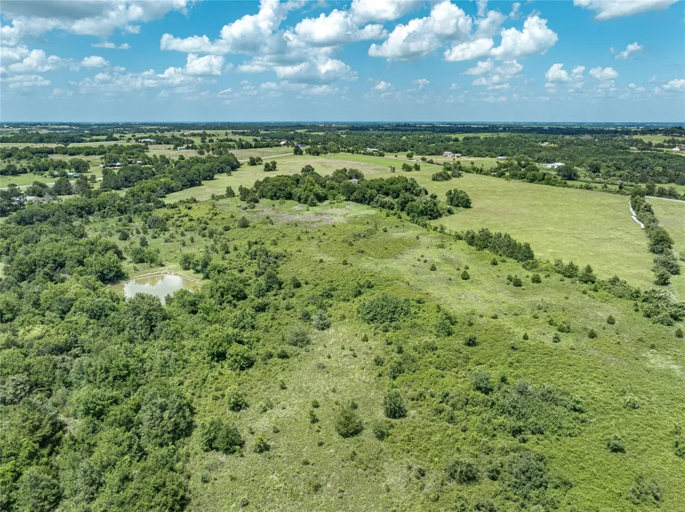 7017 Old Highway 36 Road Bellville, TX 77418
