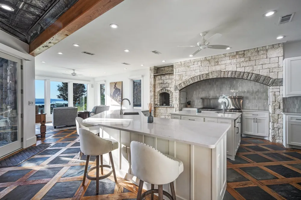 175 Bay Hill Drive Possum Kingdom Lake, TX 76449