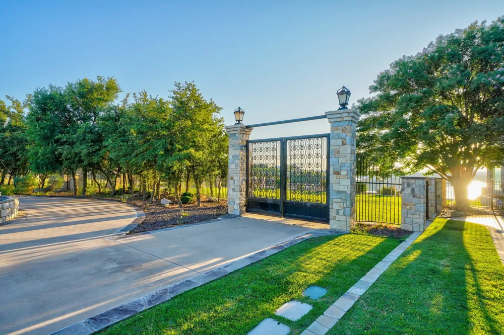 175 Bay Hill Drive Possum Kingdom Lake, TX 76449
