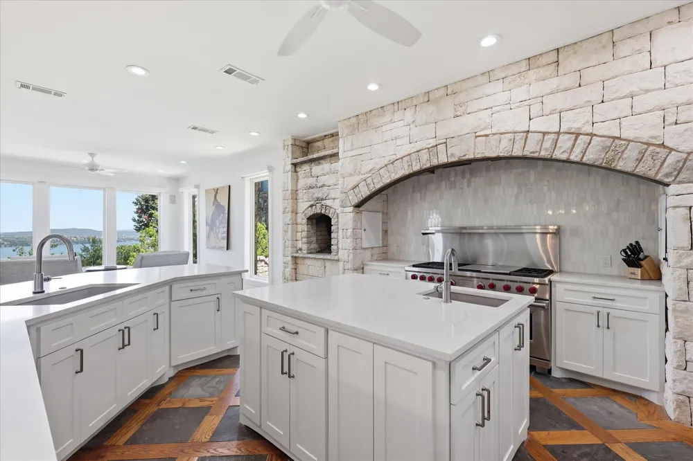 175 Bay Hill Drive Possum Kingdom Lake, TX 76449