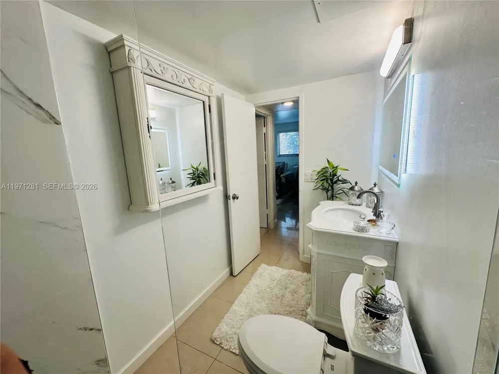 301 Golden Isles Dr #114 Hallandale Beach, FL 33009